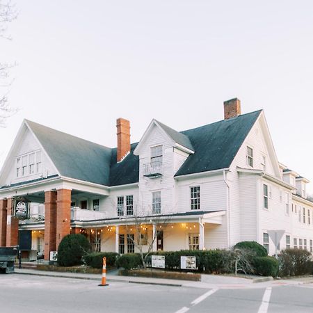 The Nuwray Hotel & Carriage House Burnsville 外观 照片