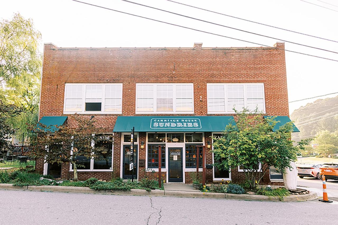 The Nuwray Hotel & Carriage House Burnsville 外观 照片