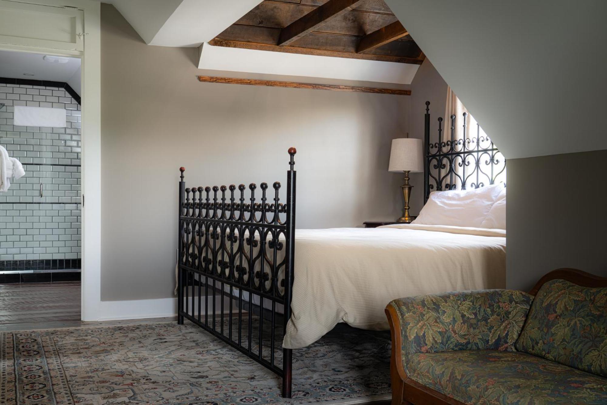 The Nuwray Hotel & Carriage House Burnsville 外观 照片