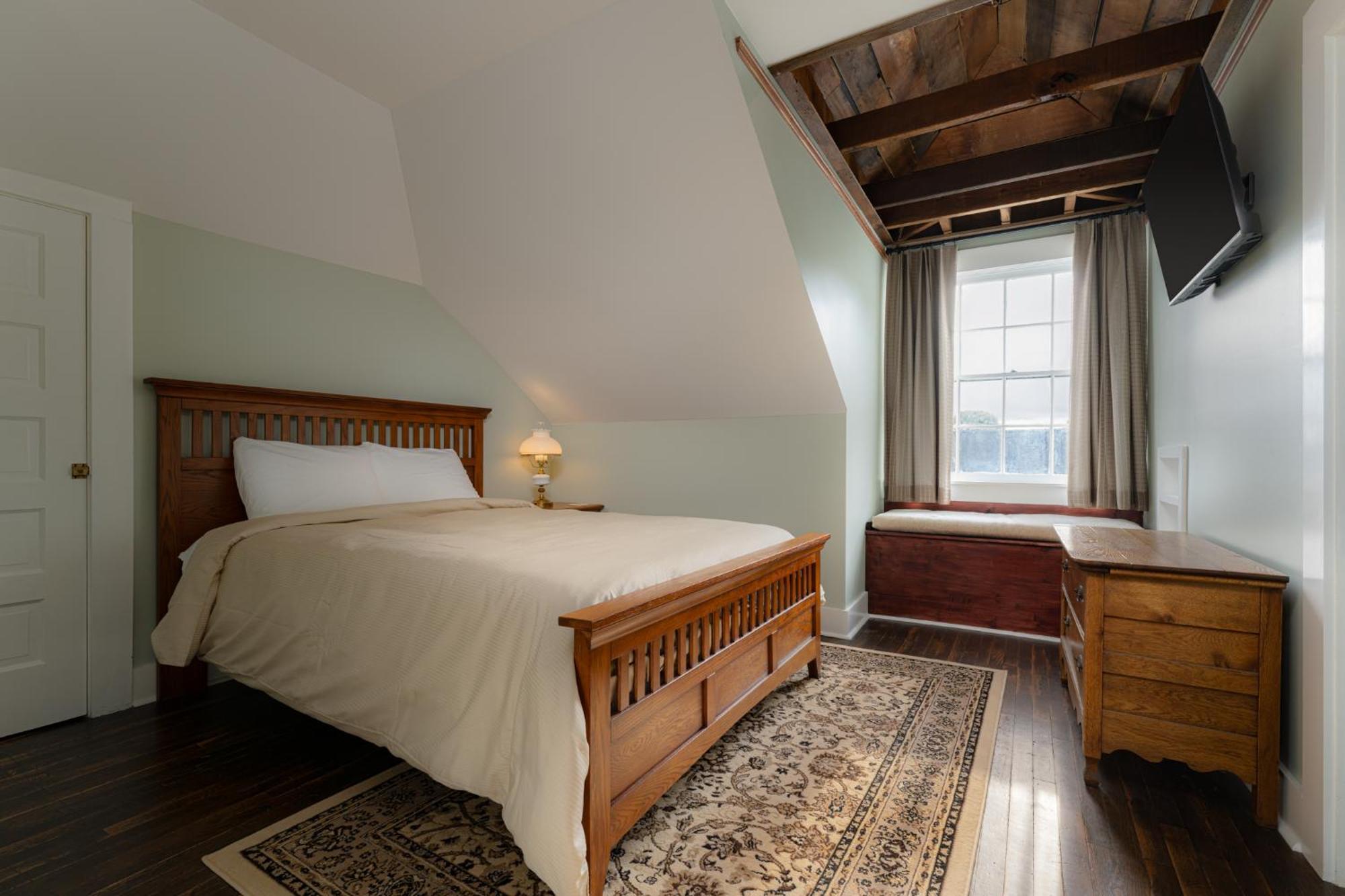 The Nuwray Hotel & Carriage House Burnsville 外观 照片