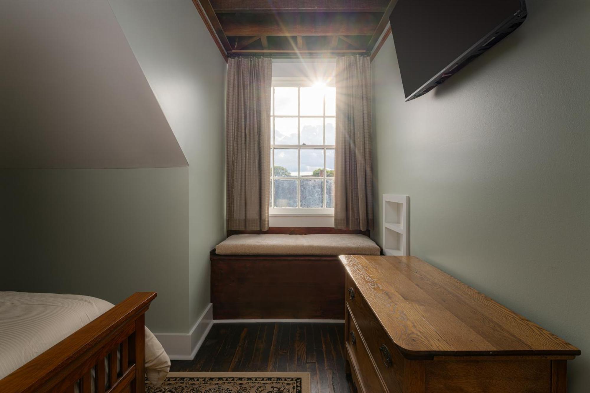 The Nuwray Hotel & Carriage House Burnsville 外观 照片