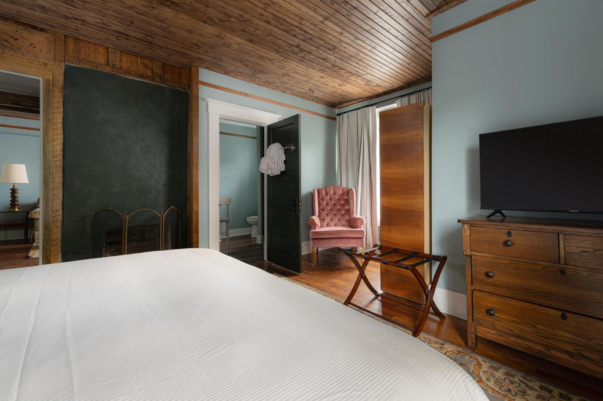 The Nuwray Hotel & Carriage House Burnsville 外观 照片